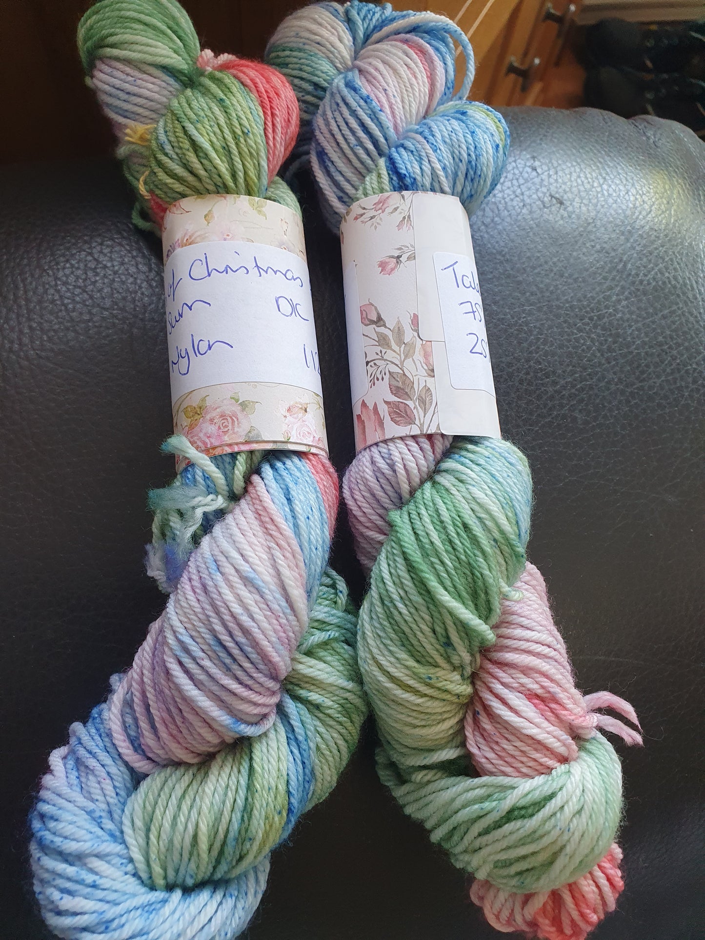 Platinum DK 50g- Tales of Christmas Past